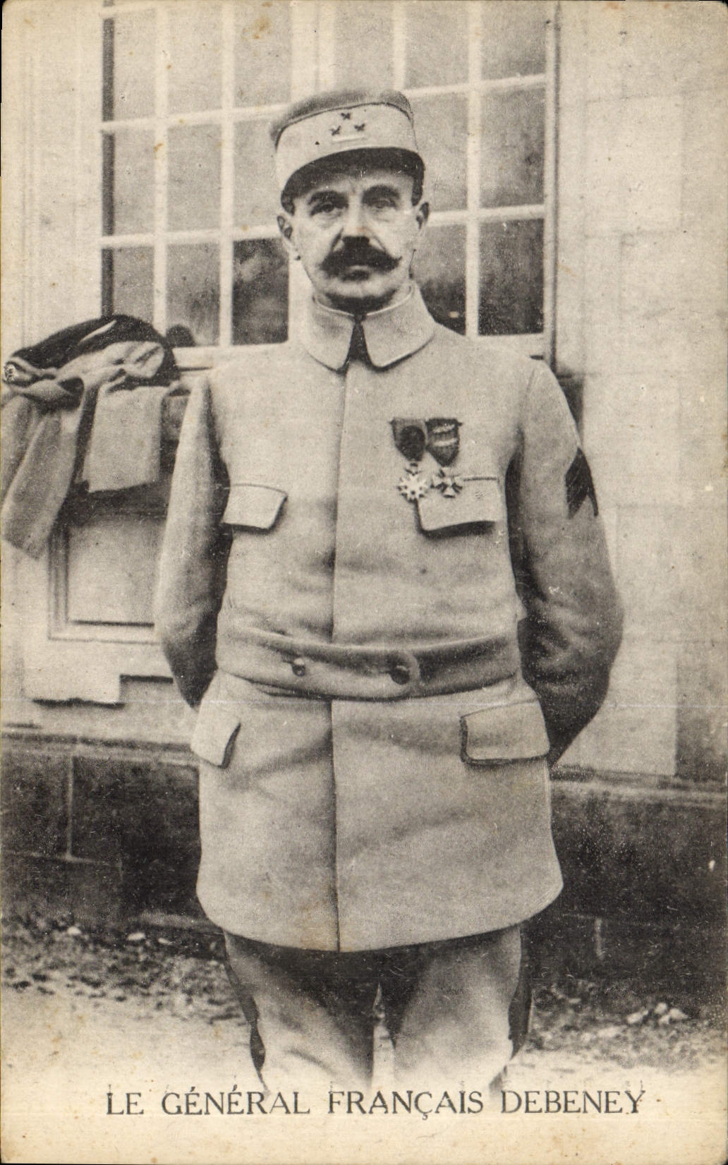 Le Général Français Debeney — portrait militaire — éditeur non identifié
