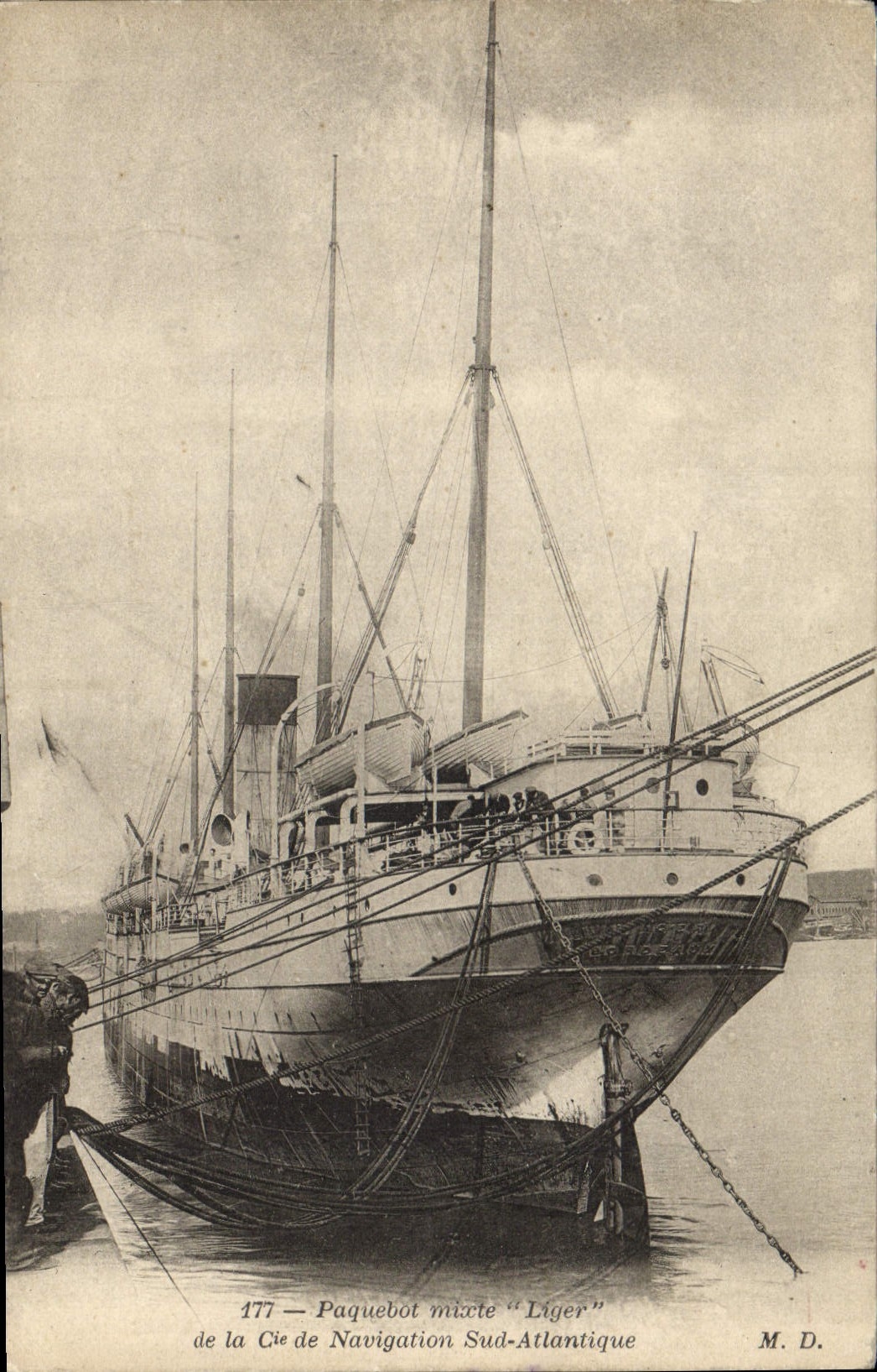 Paquebot mixte "Liger" — de la Cie de Navigation Sud-Atlantique — M. D. n°177