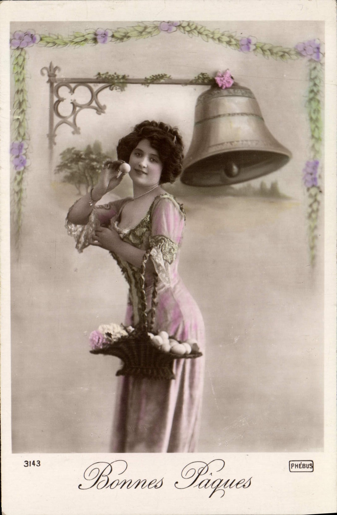 CPA Cloche Femme 