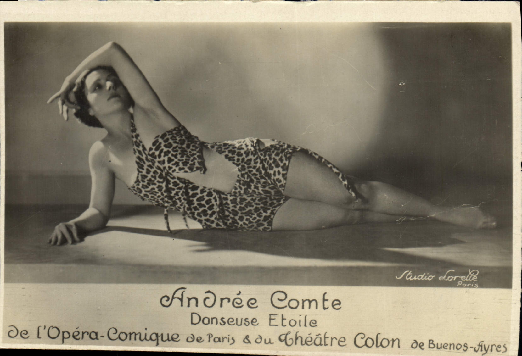 Andrée Comte — Danseuse Étoile de l'Opéra-Comique de Paris & du Théâtre Colón de Buenos-Ayres — Studio Lorelle Paris