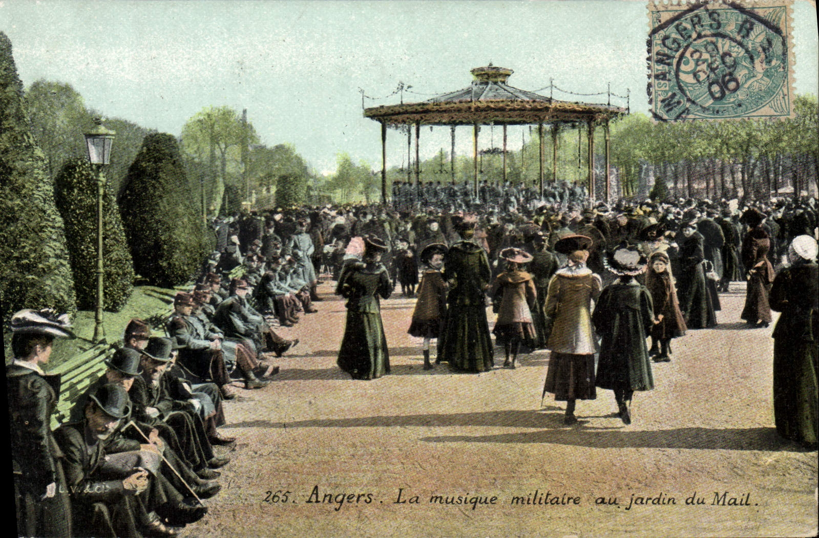 Angers. La musique militaire au jardin du Mail — L.V. & Cie, n° 265