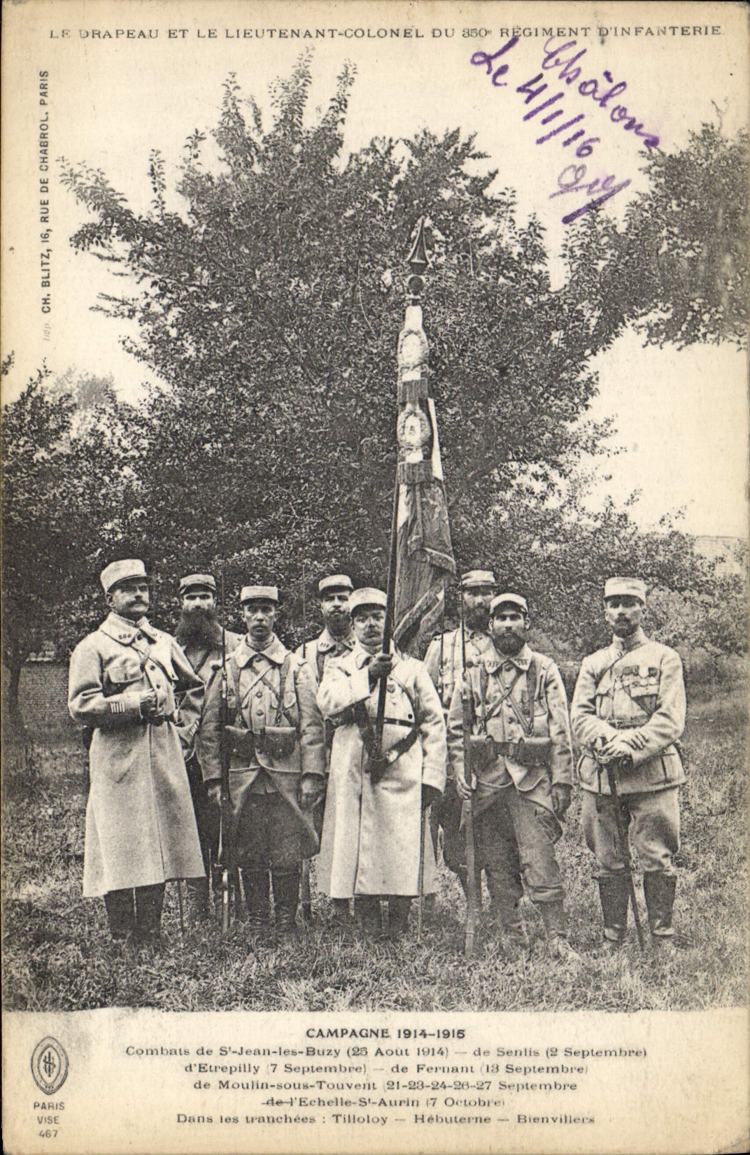 CPA Militaria Le drapeau et le lieutenant colonel du 350eme regiment d'infanterie 
