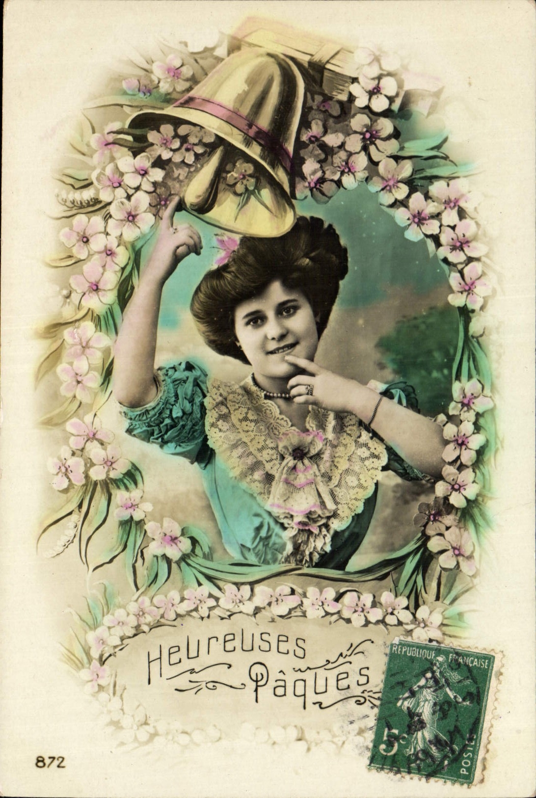 CPA Cloche Femme Paques 