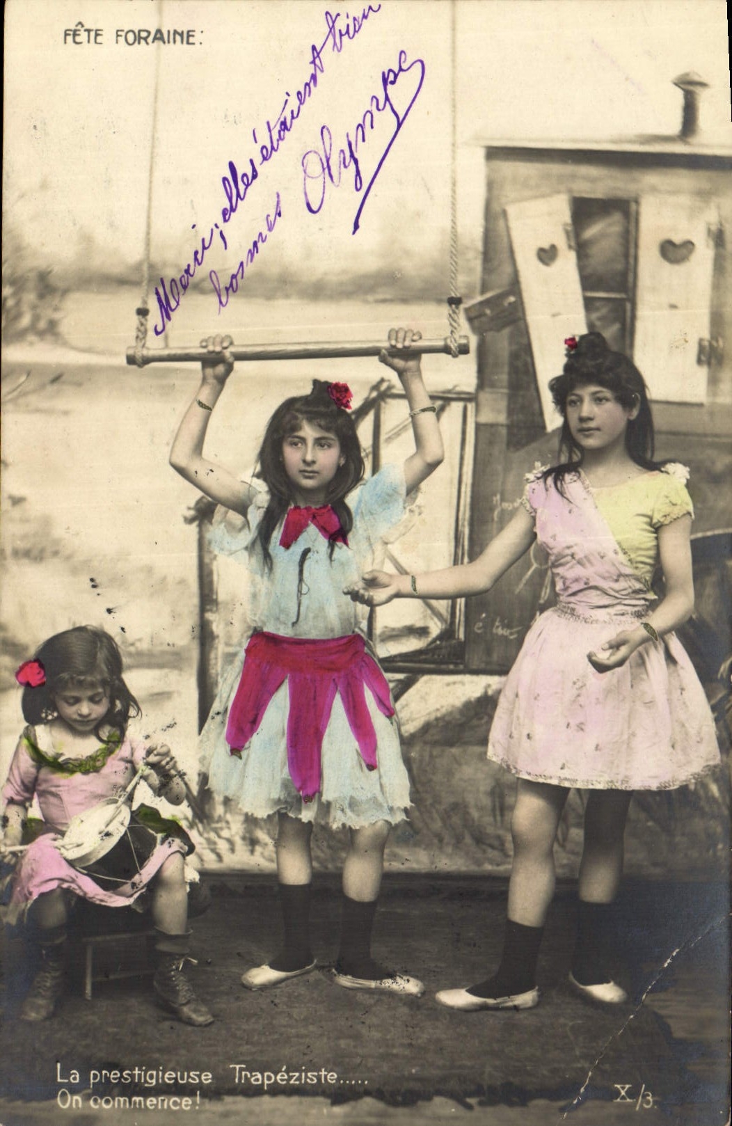 CPA Fete foraine Trapeziste Enfants 