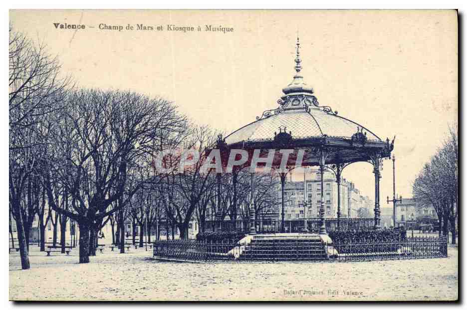 CPA Valence Champ de Mars et Kiosque a musique 