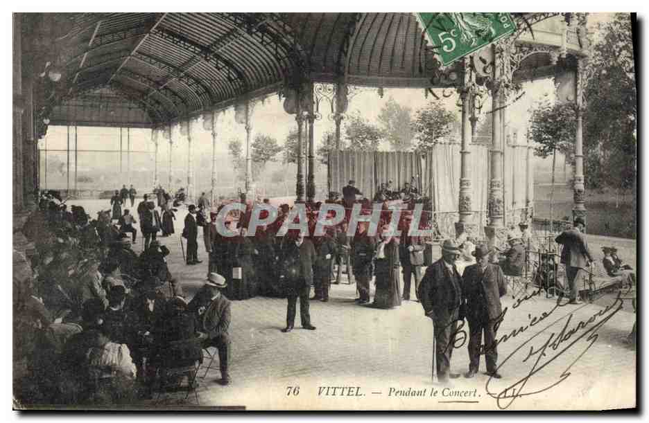 VITTEL — Pendant le Concert.