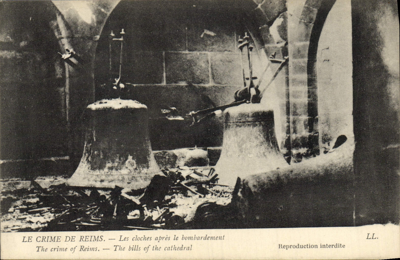 Les cloches après le bombardement — Reims — ÉDIA PARIS-VERSAILLES