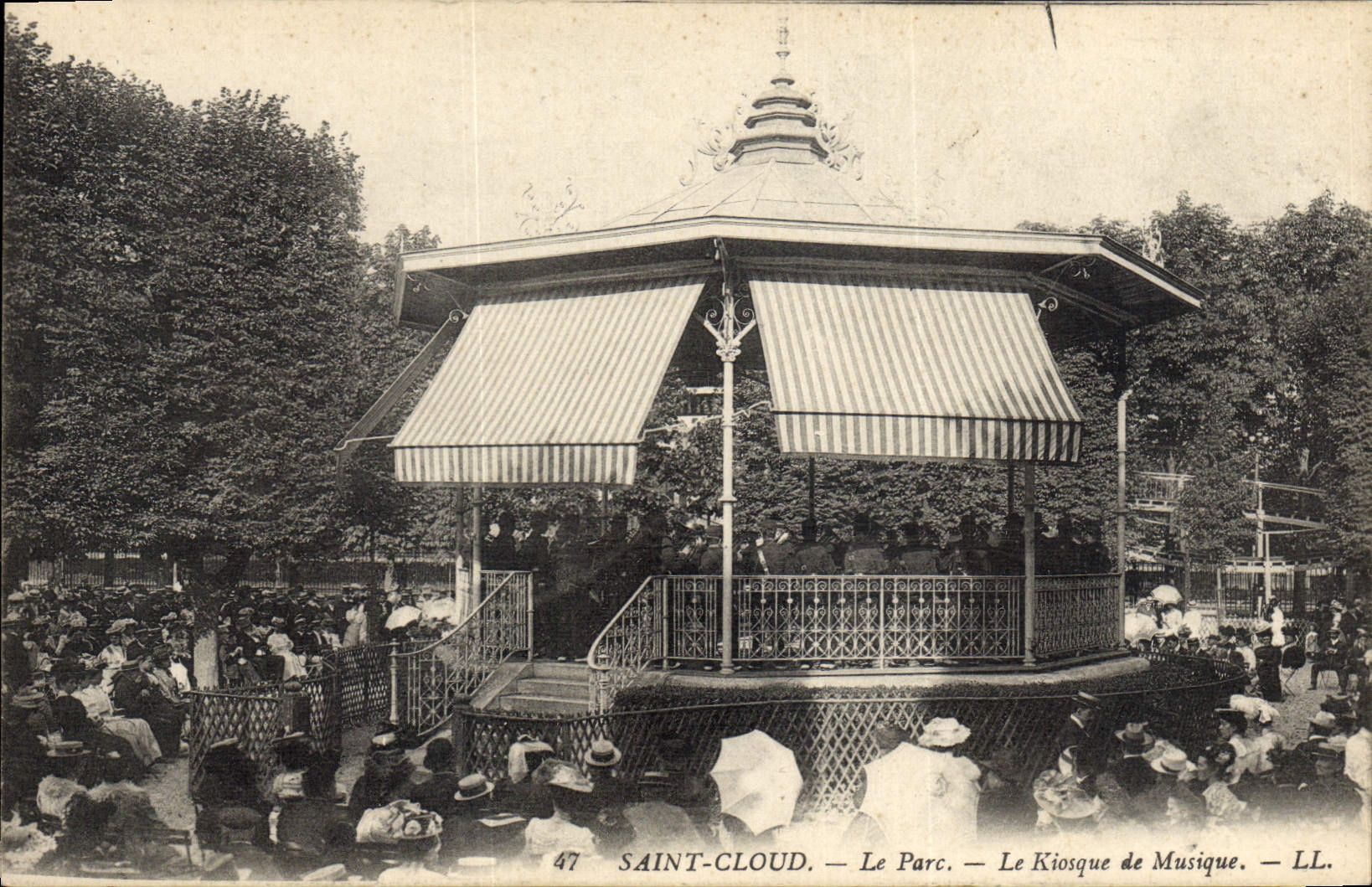 Saint-Cloud — Le Parc — Le Kiosque de Musique — LL. — n°47