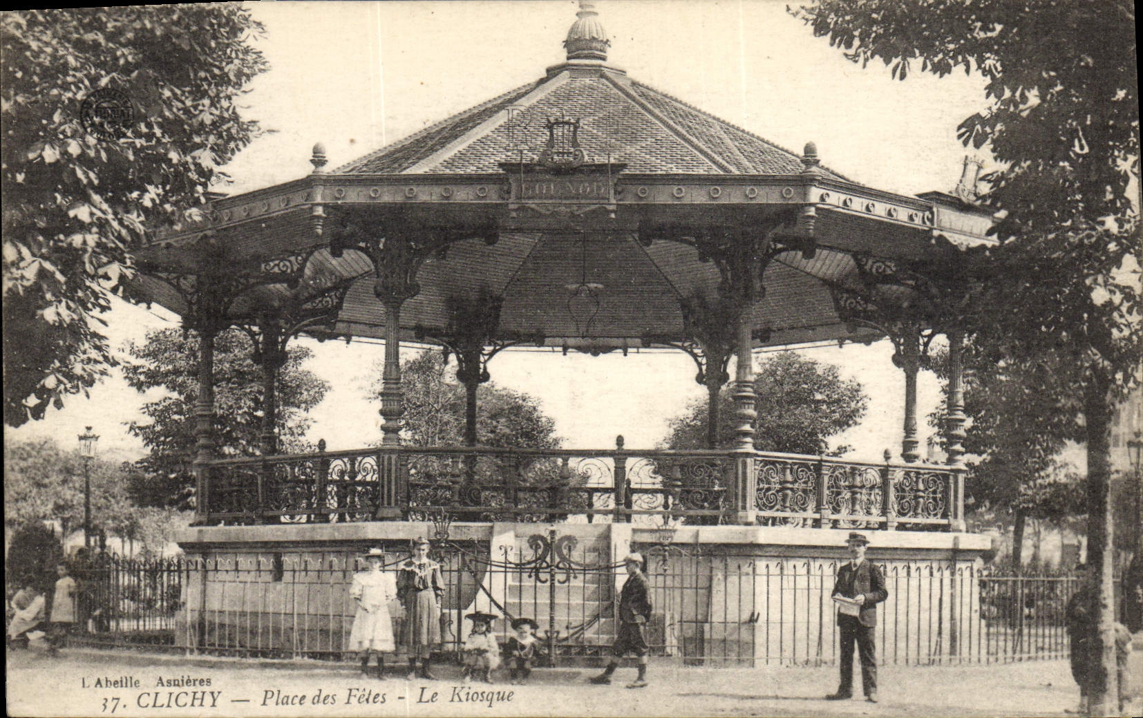 ClICHY — Place des Fêtes — Le Kiosque — L'Abellie, Asnières