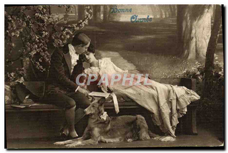 CPA Chien Chiens Femme 
