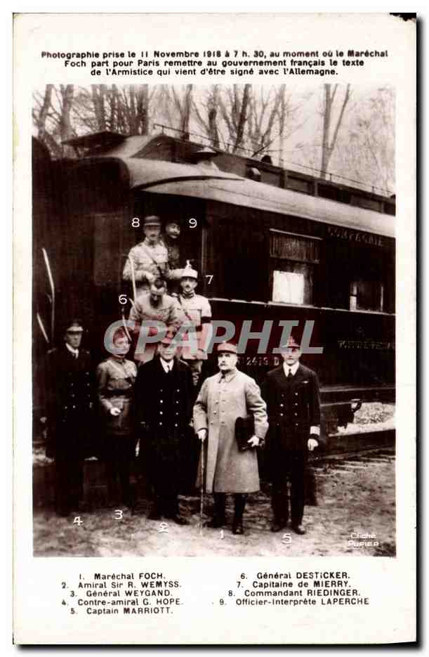 CPA Militaria Wagon Armistice Compiegne 