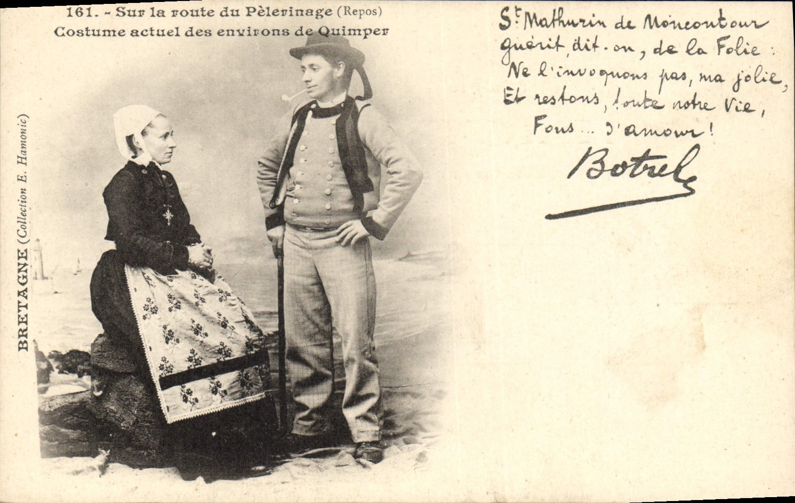 CPA Folklore Sur la route du pelerinage Costume actuel des environs de Quimper 