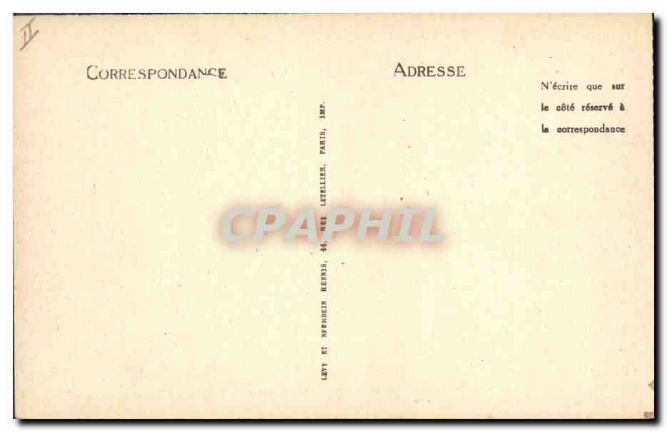 Musée Pyrénéen du Château-Fort — Salle de l'habitation humaine à haute altitude — LL — Reverso