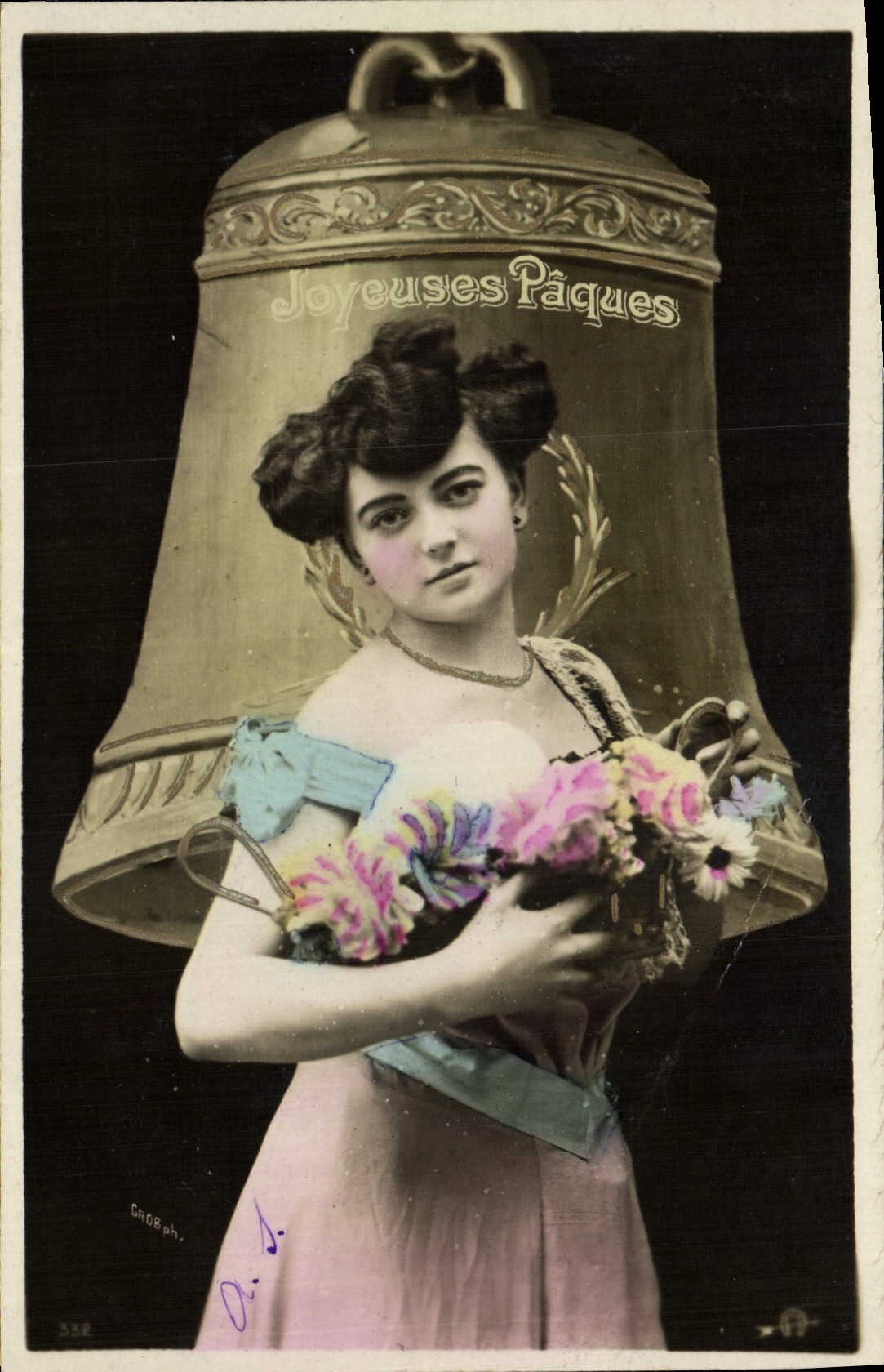 Femme avec cloche — Joyeuses Pâques — Gr.08 ph. n° 538