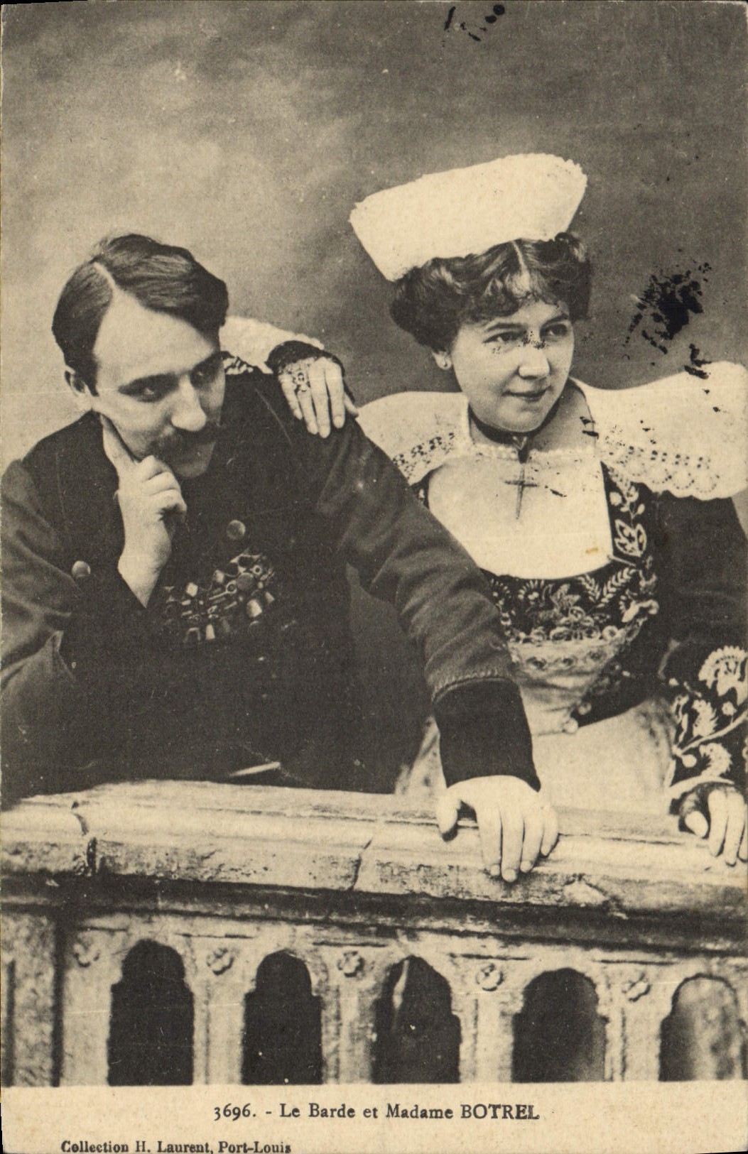 Le Barde et Madame BOTREL — Collection II. Laurent, Port-Louis, n° 3696