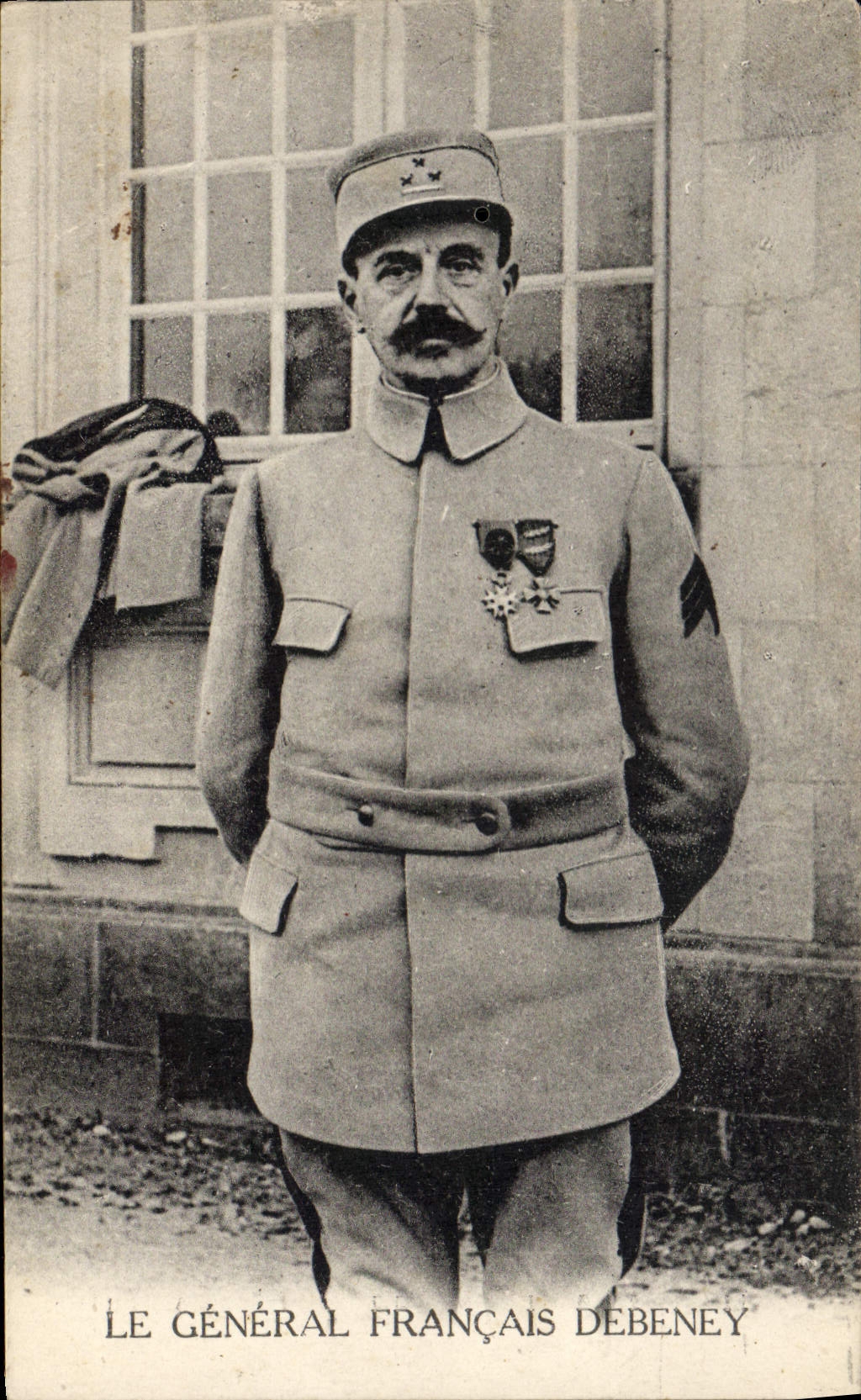 Le Général Français Debeney — portrait militaire — éditeur non identifié