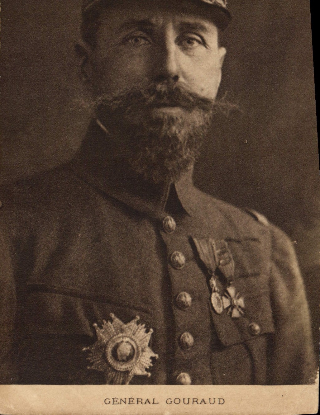 Général Gouraud — portrait militaire — P. J. Gallais & C°, Paris, n° 364