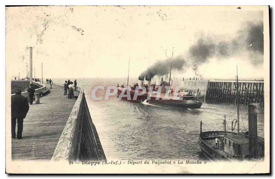 CPA Bateau Paquebot Dieppe Depart du Paquebot La Manche 