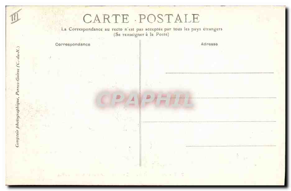CPA Folklore Lits Clos Perros Guirec Interieur Breton Le Lit clos — Verso