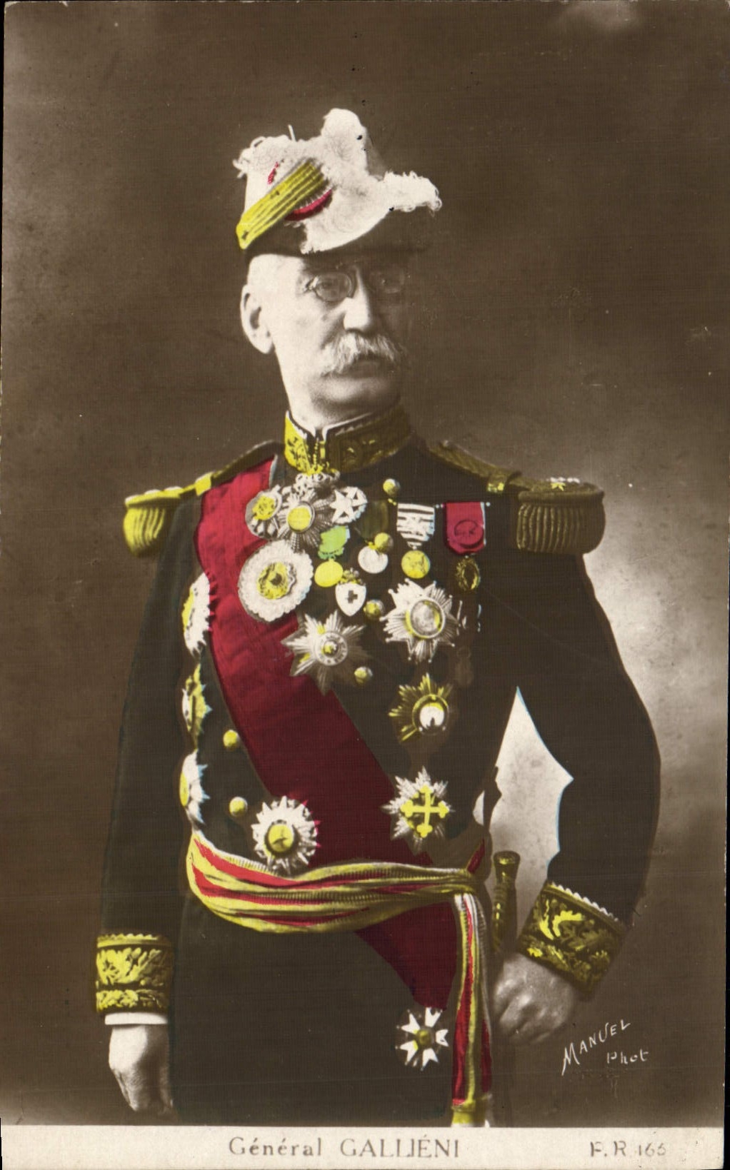 Général Galliéni — portrait en uniforme décoré — Manuel Phot, F.R.166