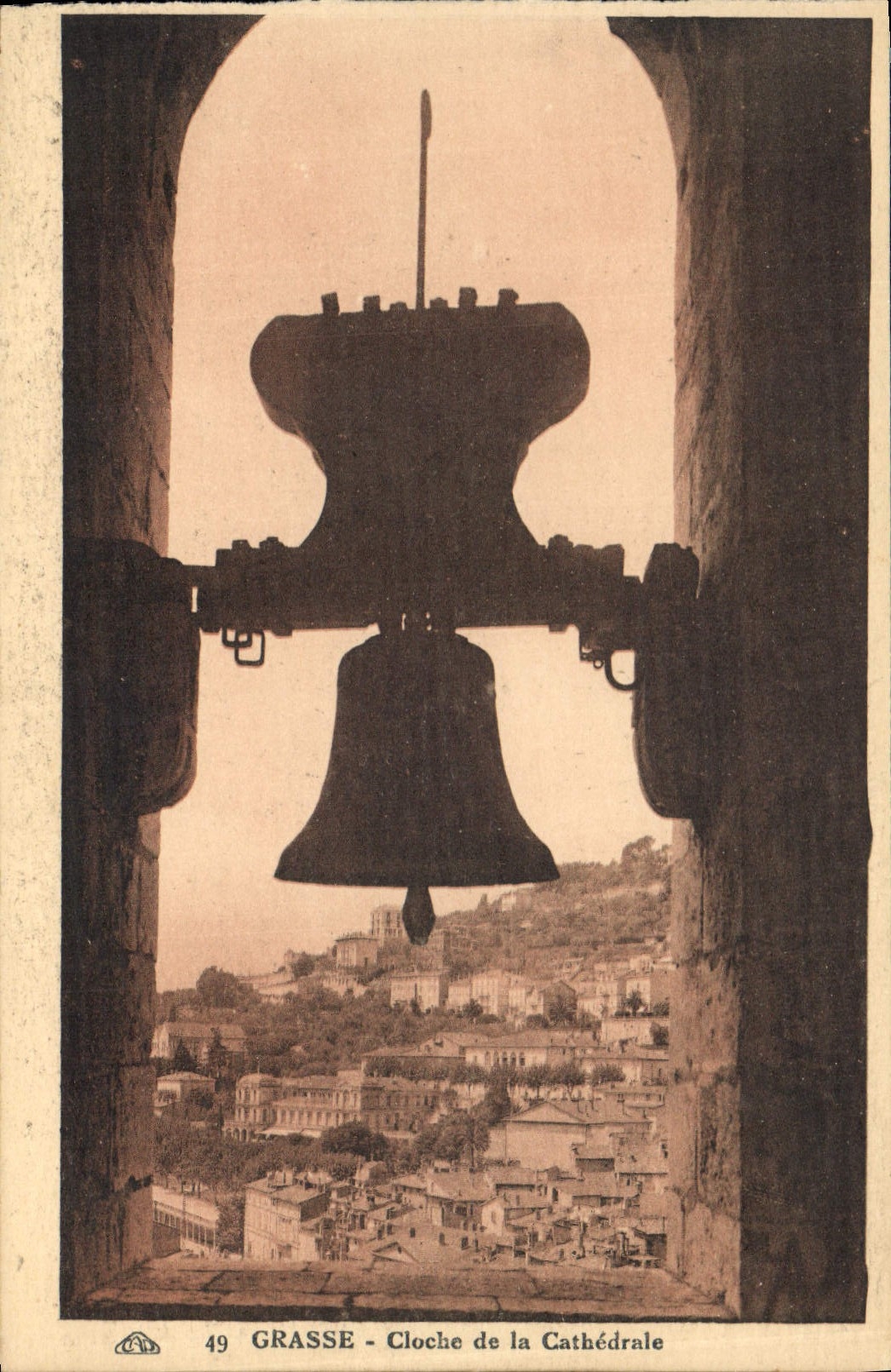 CPA Cloche Grasse Cloche de la cathedrale 