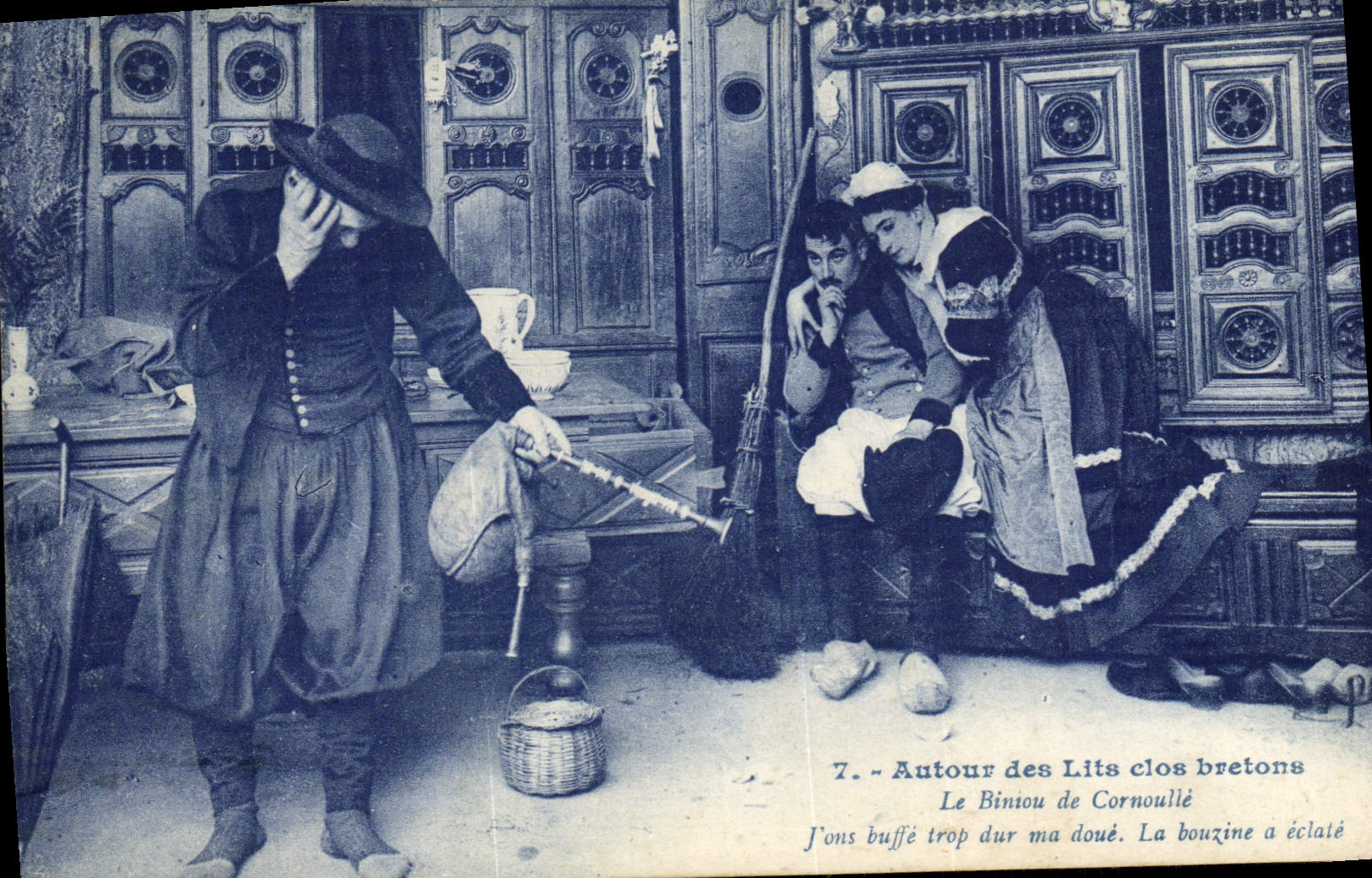 CPA Folklore Lits clos Bretons 