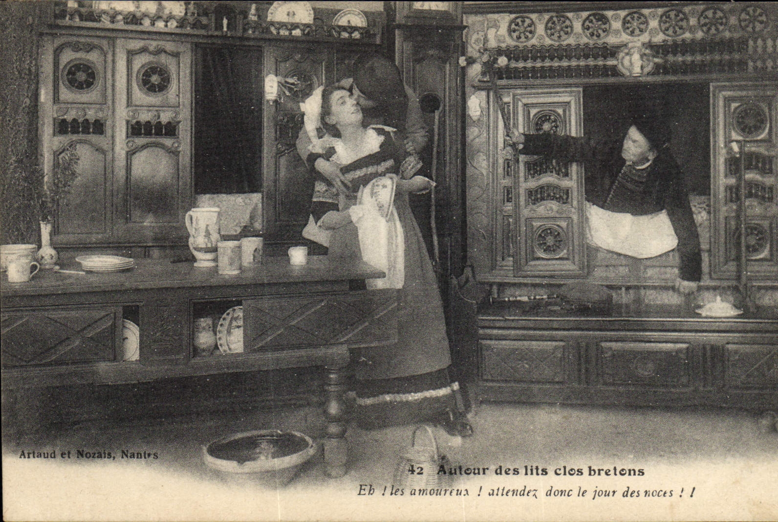 CPA Folklore Lits clos Bretons 