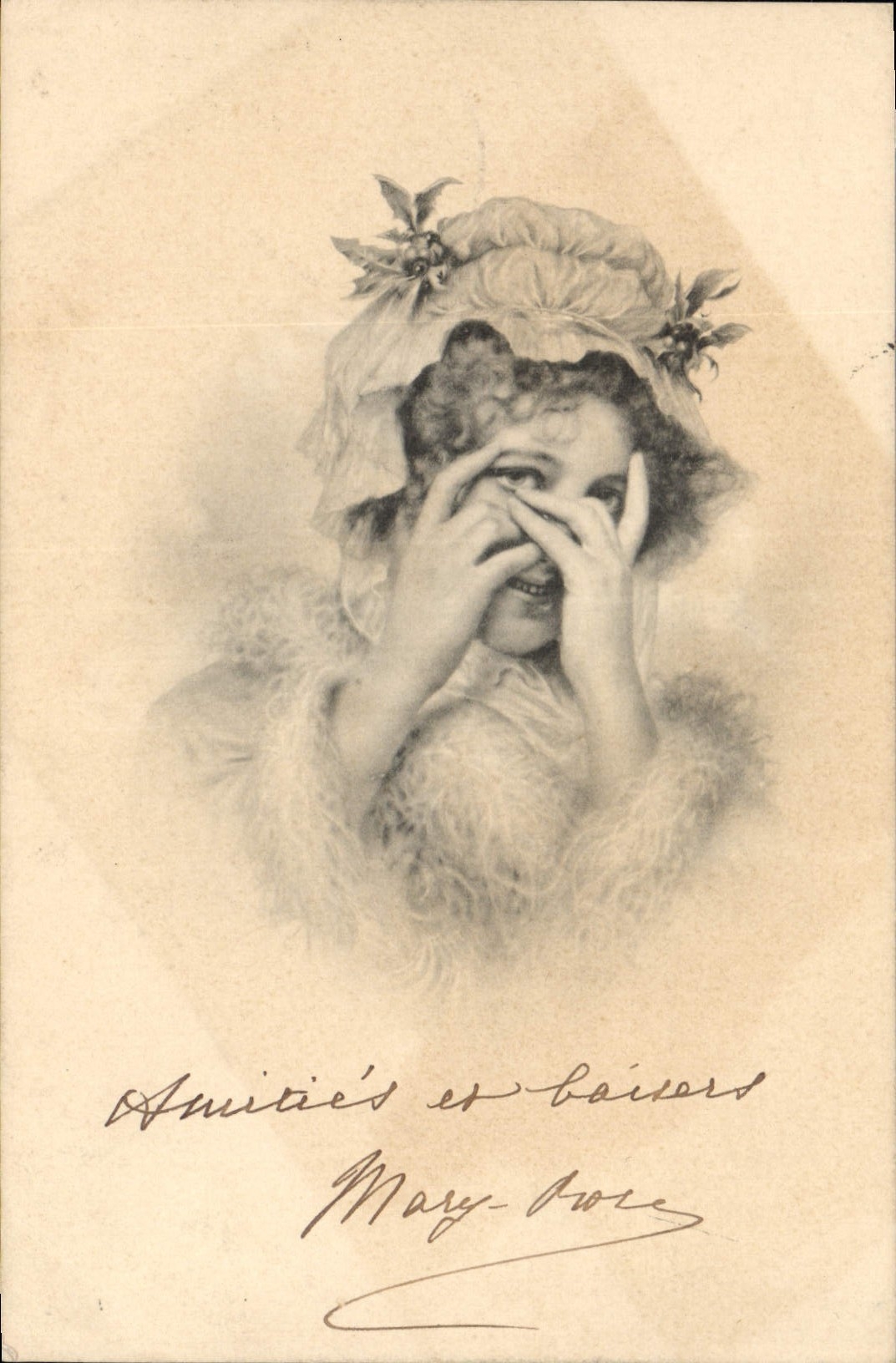 Femme souriante couvrant les yeux — Mary Rose — M. M. VIENNE. Nr. 100.