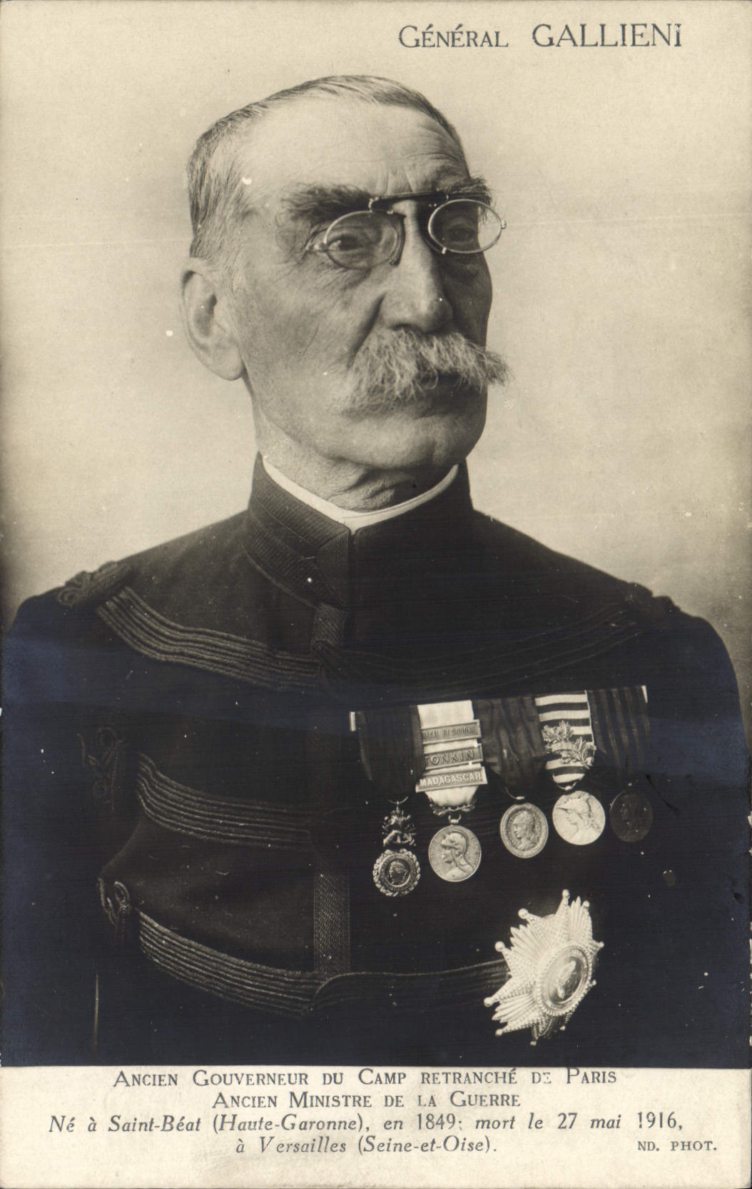 Général Gallieni — Ancien Gouverneur du Camp retranché de Paris — ND. Phot.