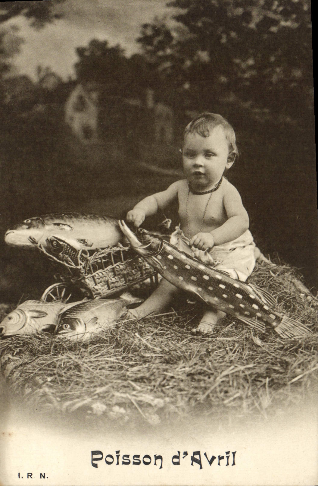 CPA Fantaisie Paques Poisson d'avril Enfant 