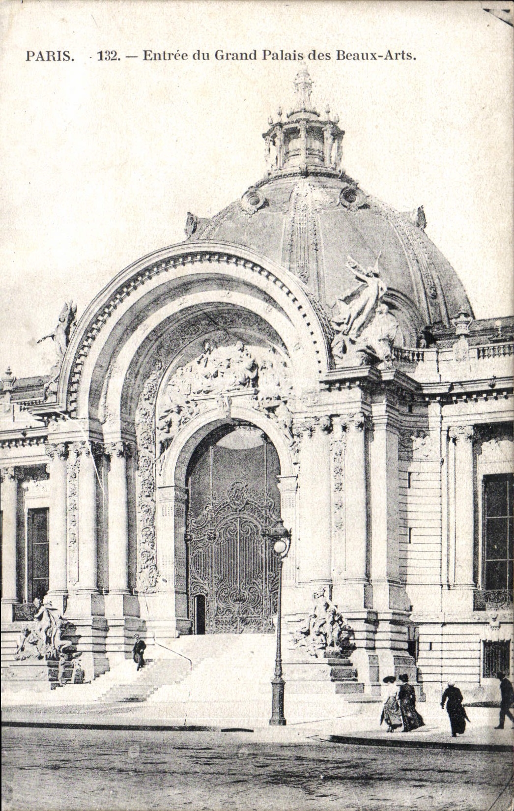 Paris — Entrée du Grand Palais des Beaux-Arts — éditeur Léhembre, n°132