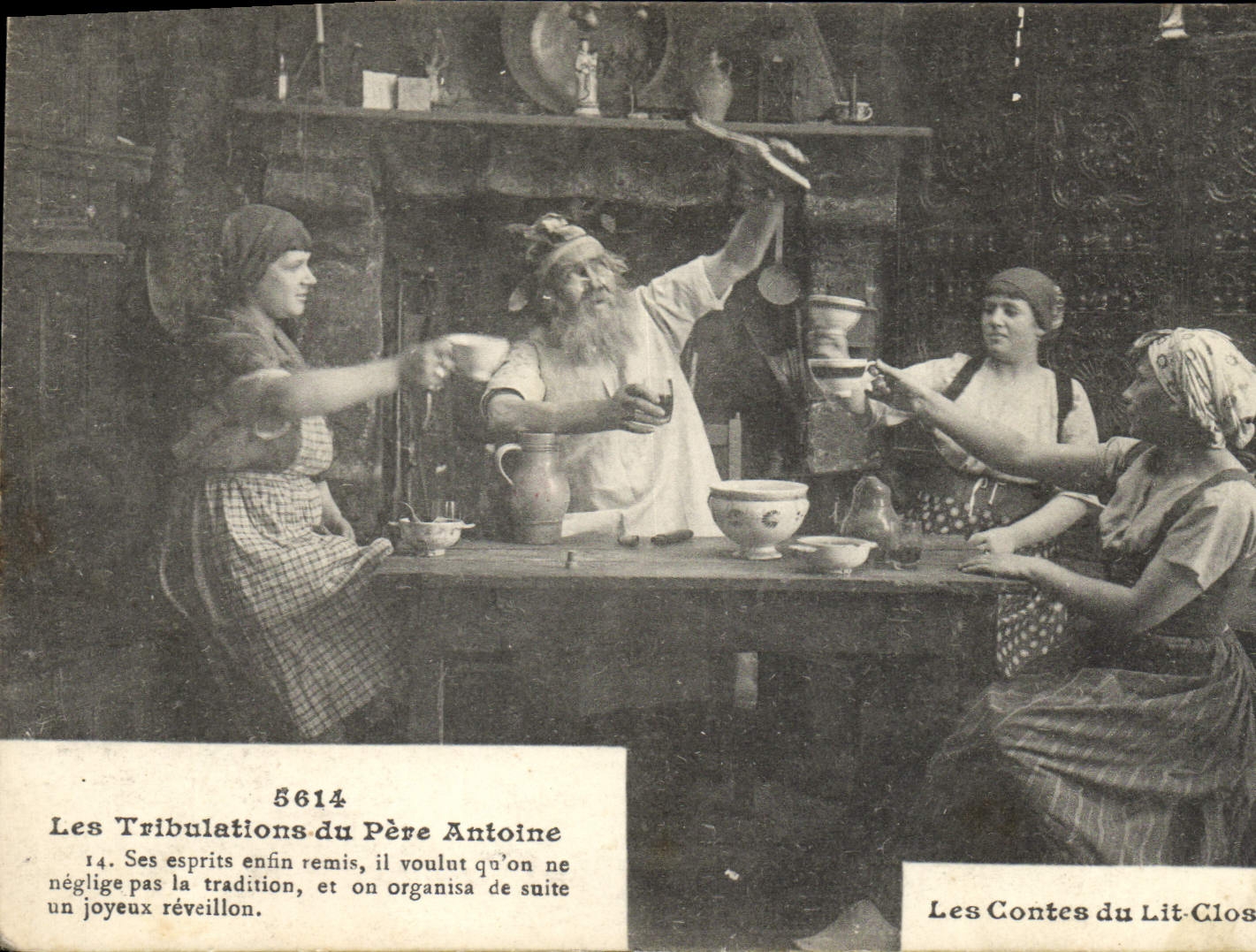 CPA Folklore Bretagne Lits Clos Les tribulations du Pere Antoine Les contes du lit clos 