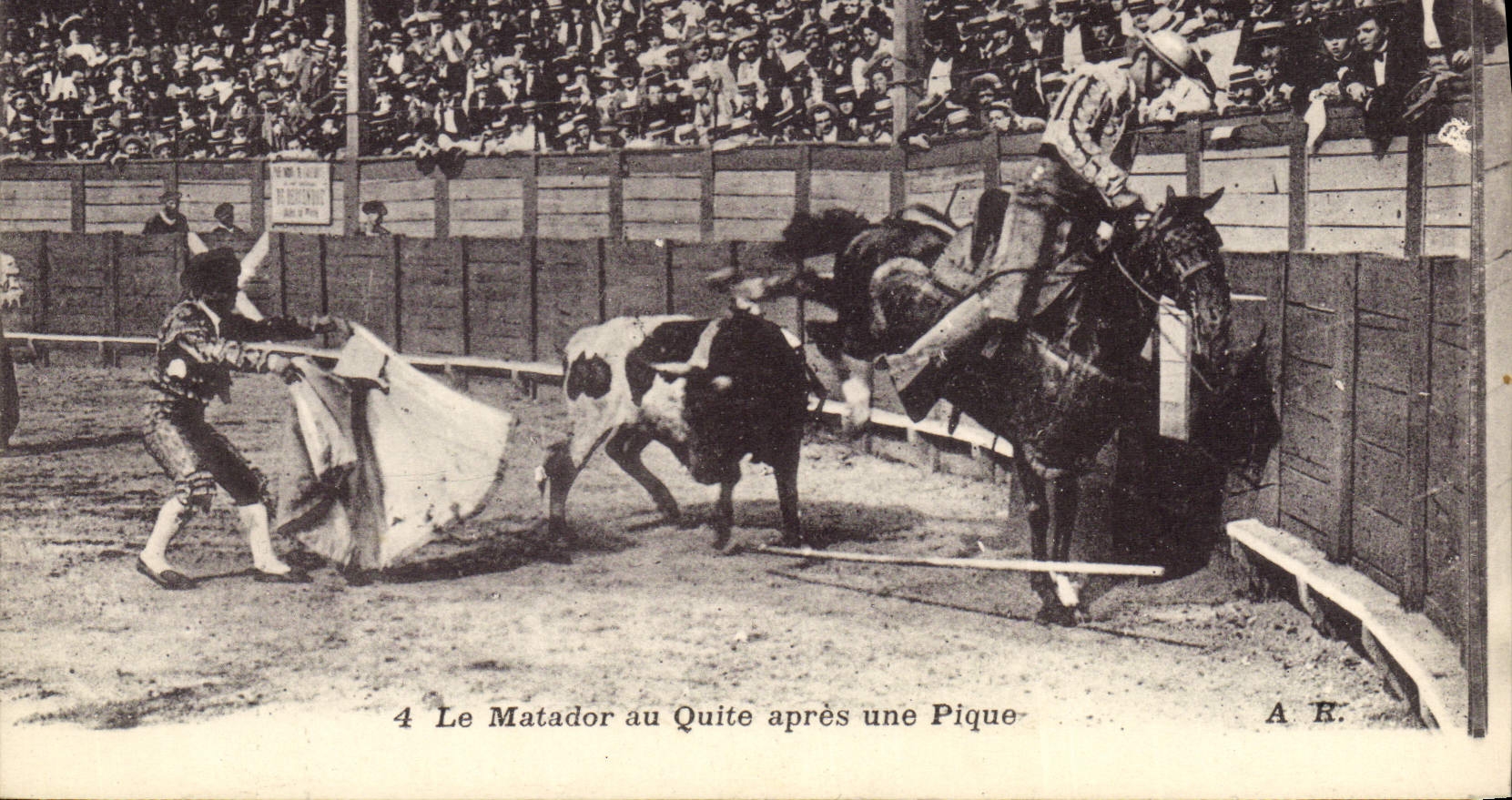 Le Matador au Quite après une Pique — scène de tauromachie — A.E. n°4