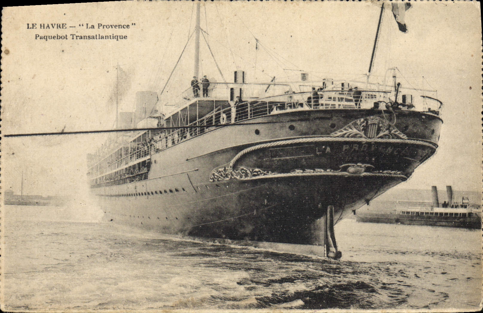 CPA Bateau Paquebot Transatlantique Le Havre La Provence 