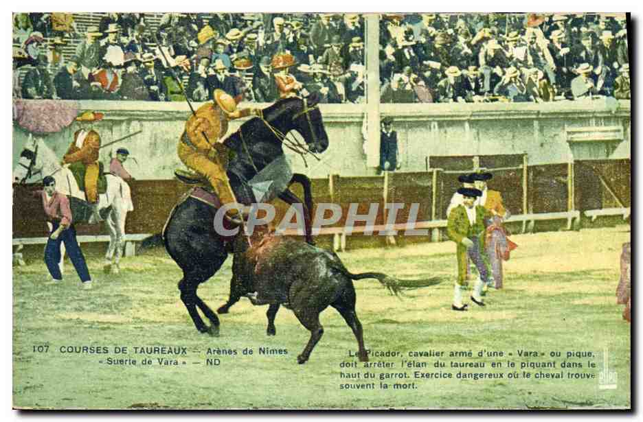 CPA Corrida Course de taureaux Arenes de Nimes Suerte de Vara 