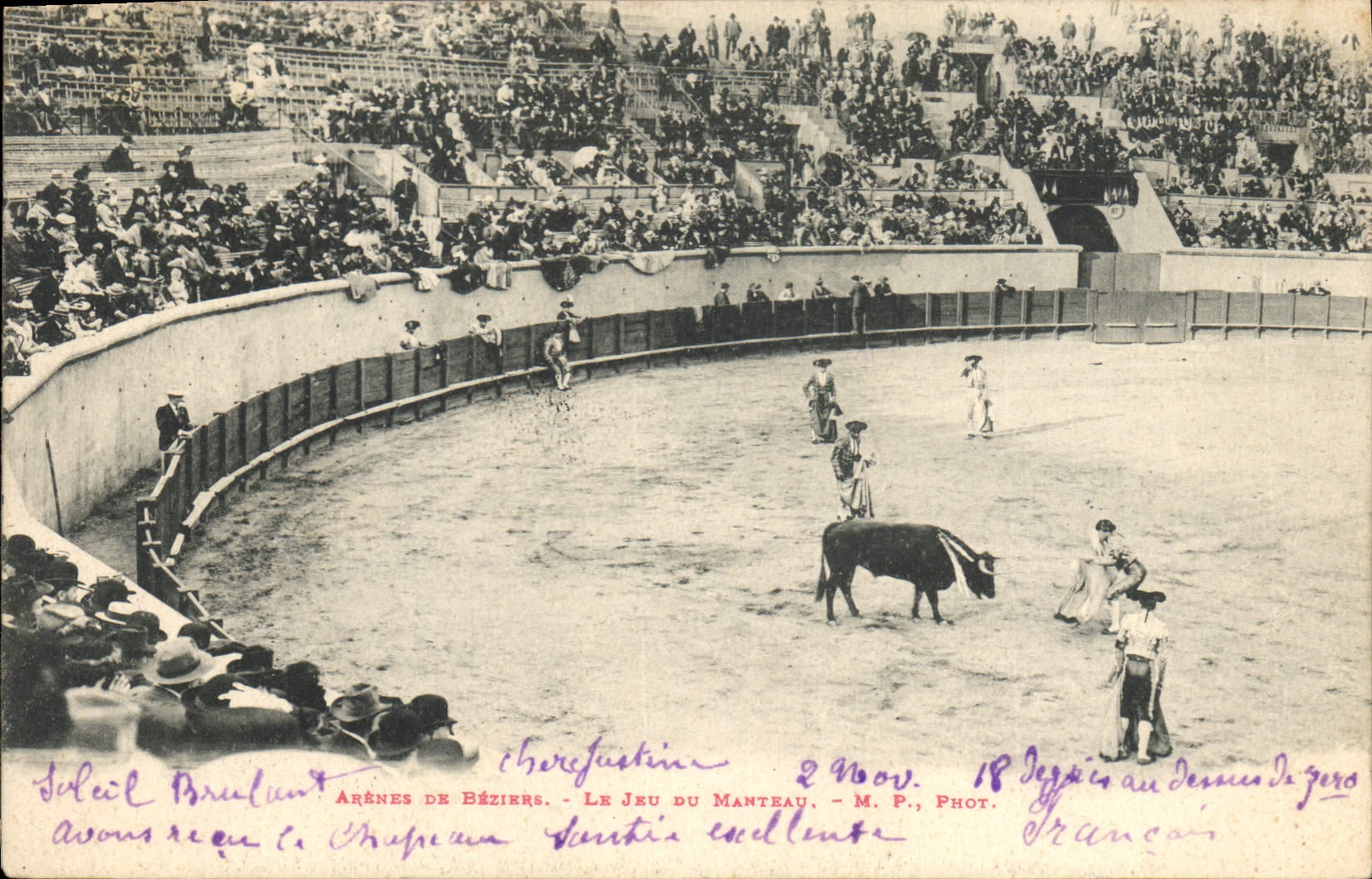 Arènes de Béziers — Le Jeu du Manteau — M. P., Phot.