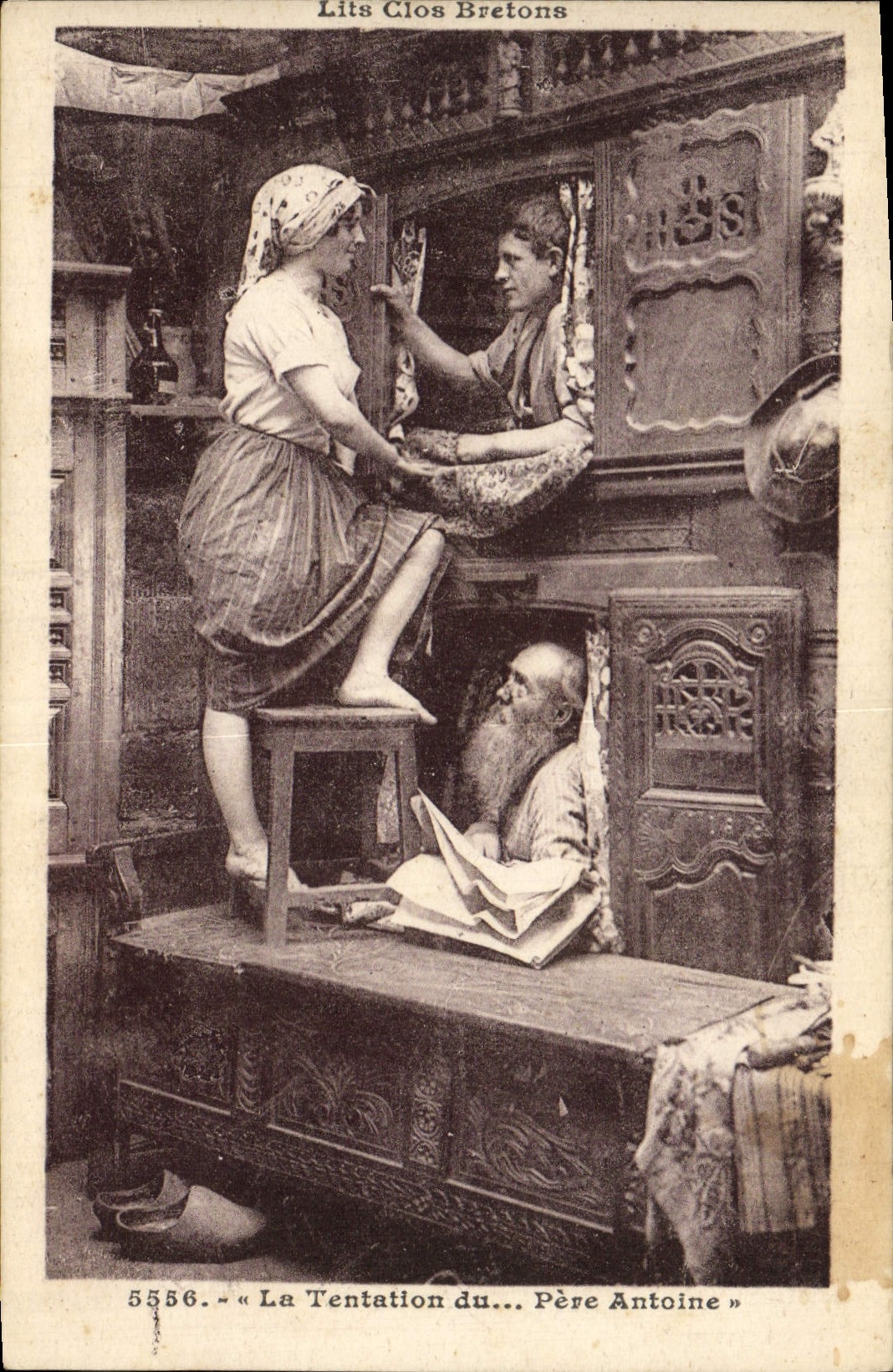 CPA Folklore Lits Clots La tentation du Pere Antoine 