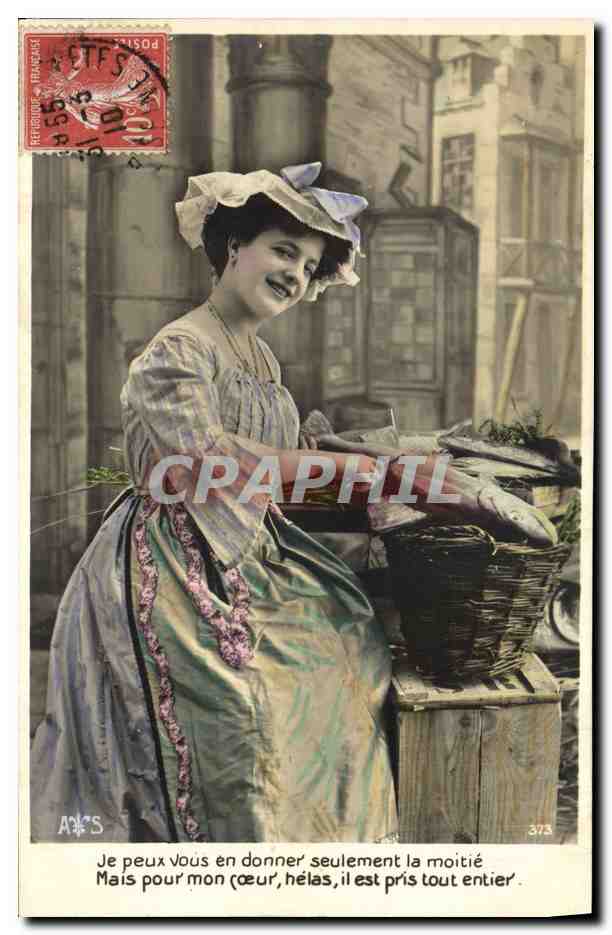 CPA Fantaisie Paques Poisson Femme 