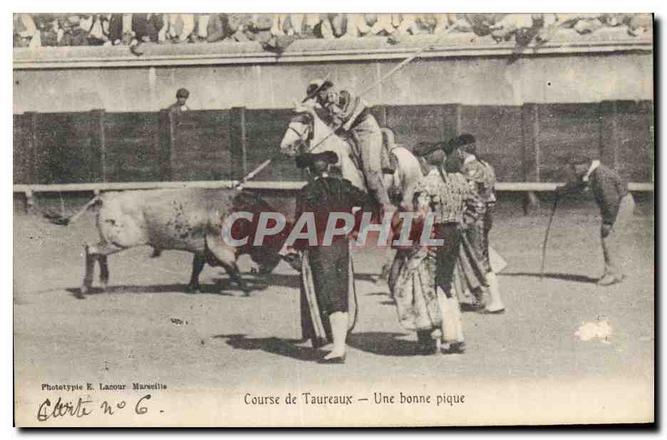 CPA Corrida Course de taureaux Une bonne pique 