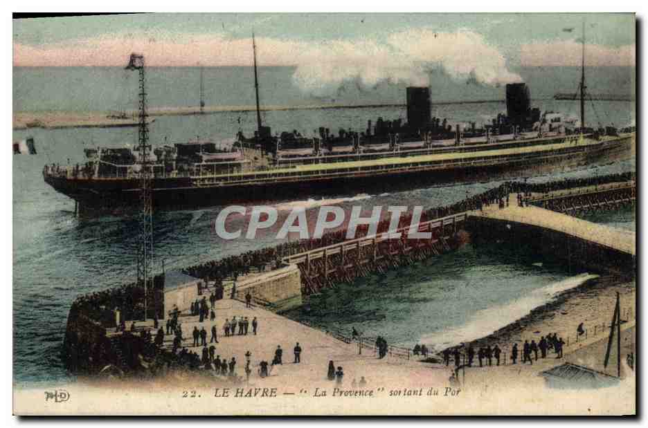 Le Havre — 'La Provence' sortant du Port — MD