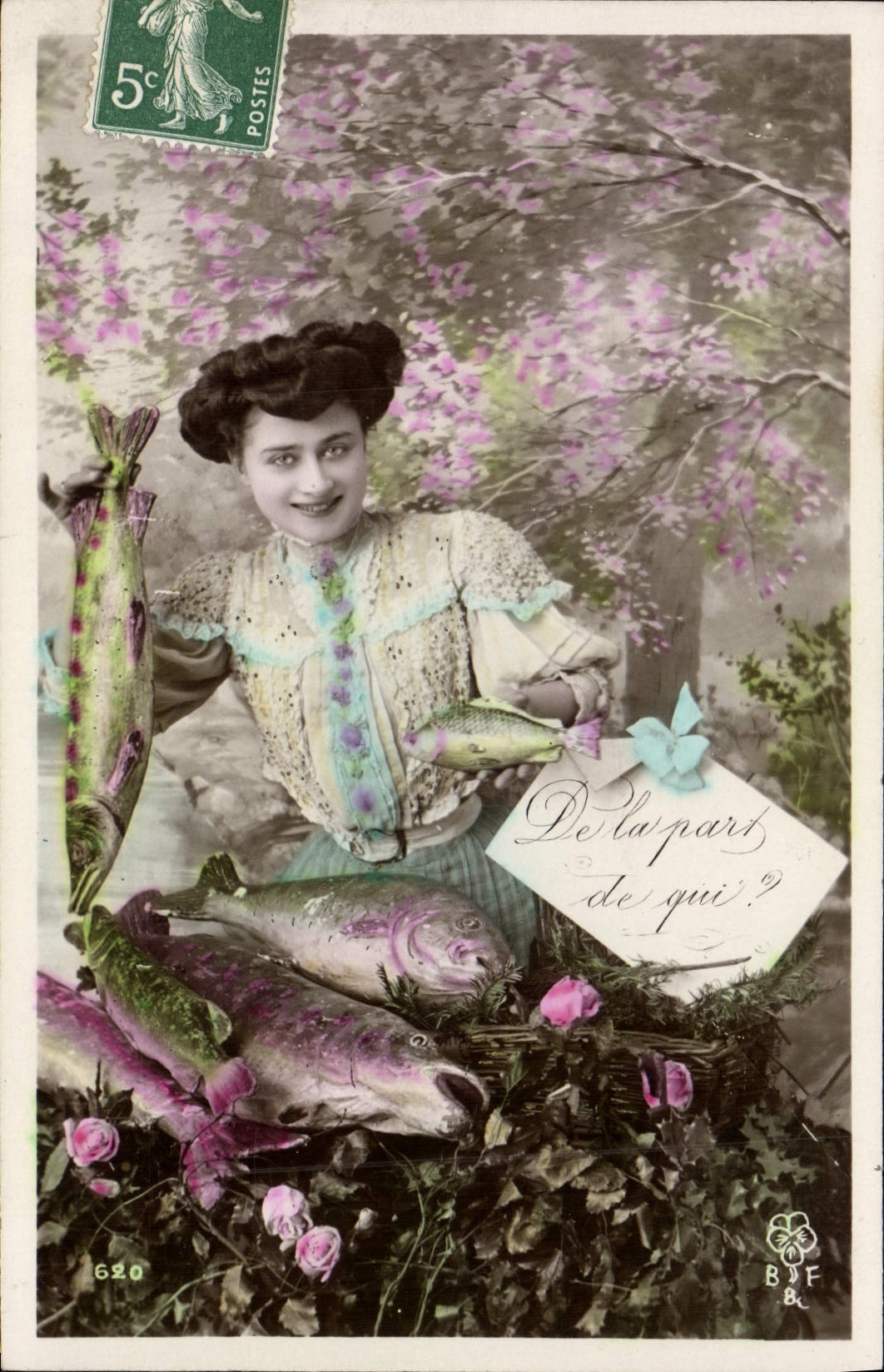 Femme avec poissons — sous arbres en fleurs — éditeur B.F. n°620