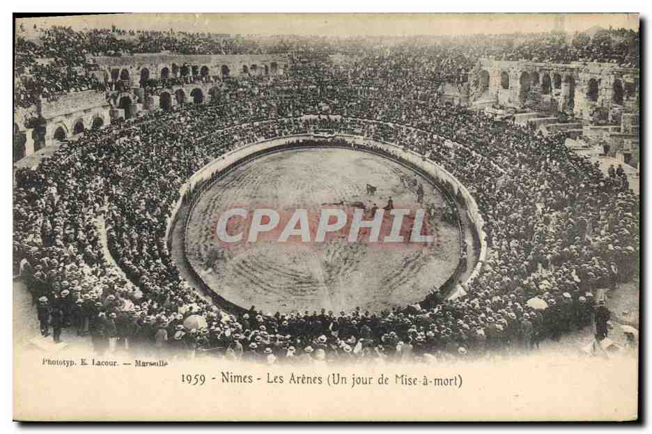 CPA Corrida Course de taureaux Nimes Les arenes Un jour de mise a mort 