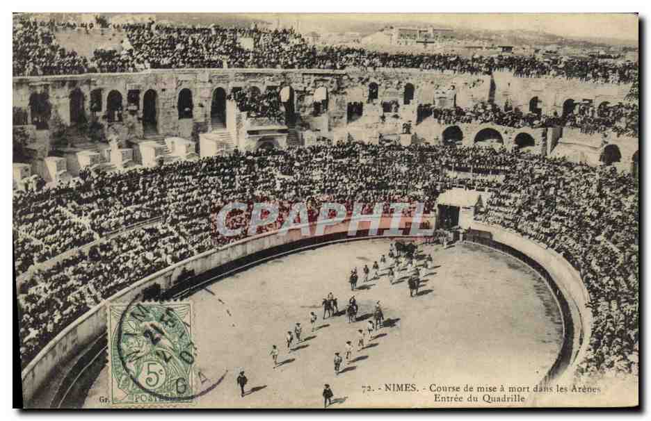 Nîmes - Course de mise à mort dans les Arènes - Entrée du Quadrille