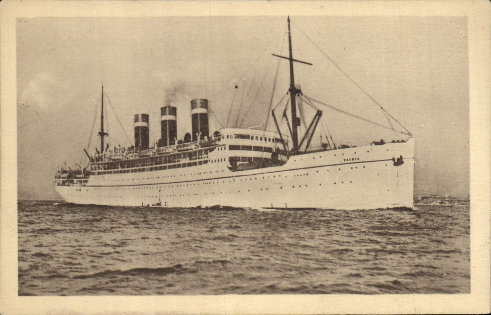 Le paquebot Patria — Compagnie Française de Navigation à Vapeur — n° 12 631