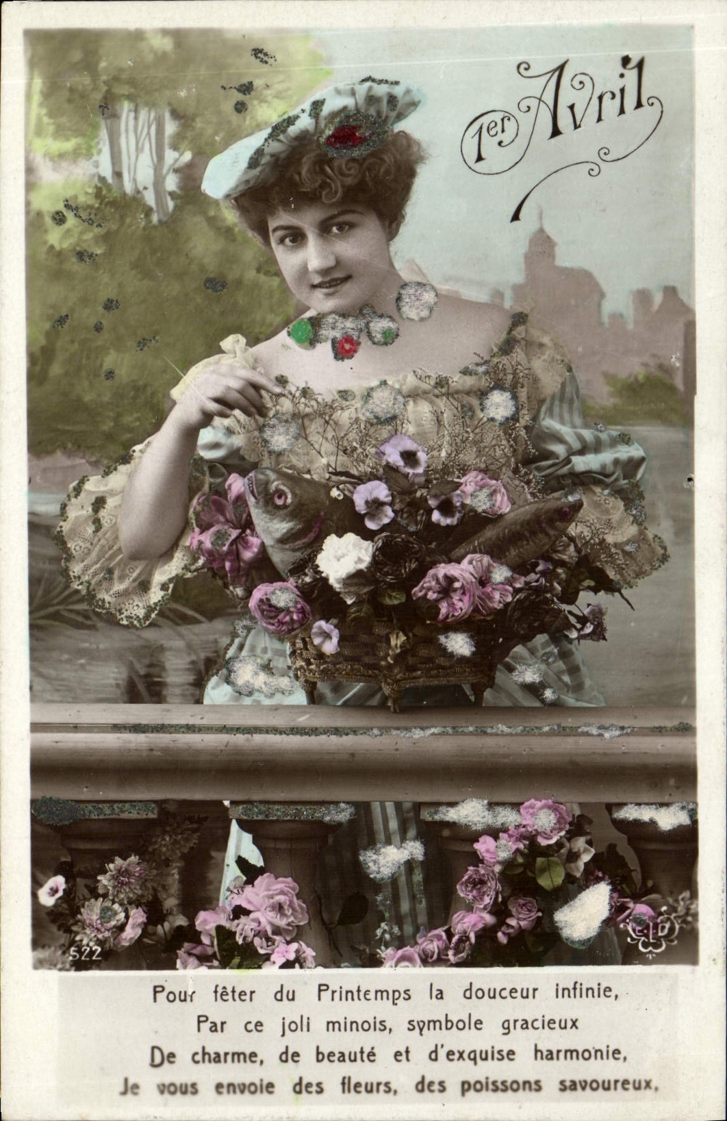 CPA Fantaisie Paques Poisson Femme 