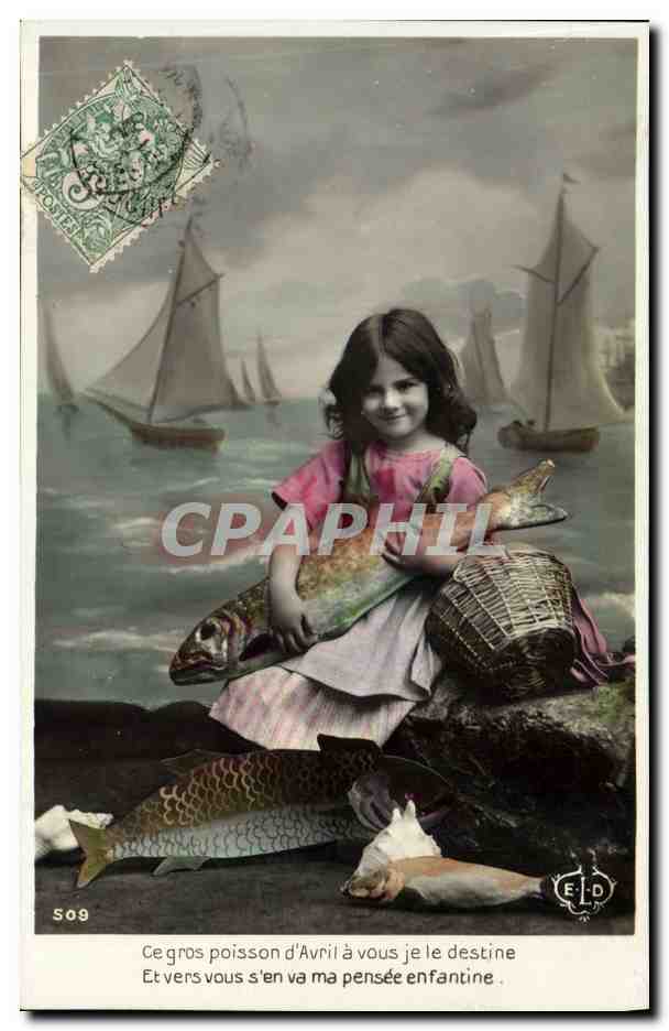 CPA Fantaisie Paques Poisson Enfant Bateau 