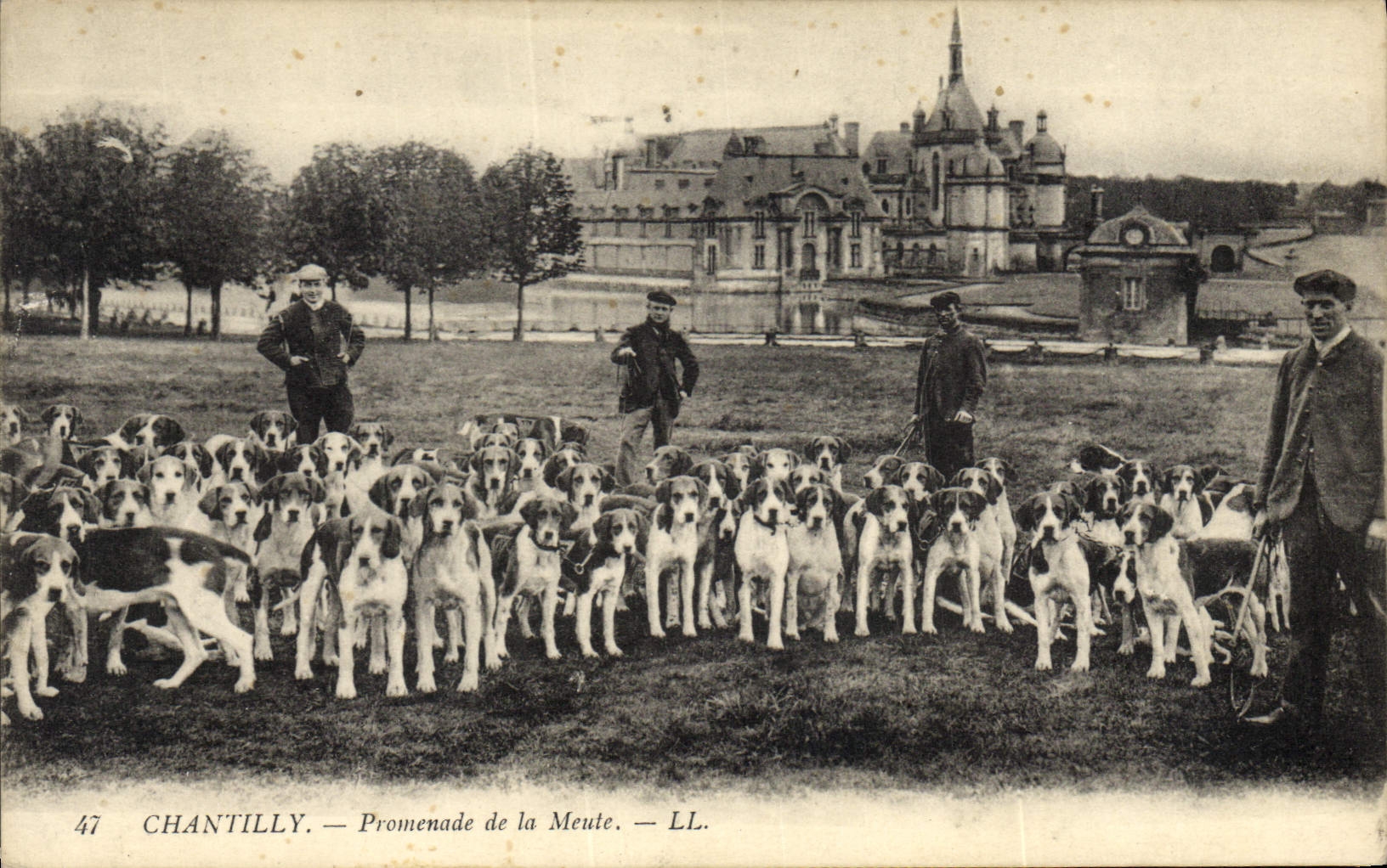 Chantilly — Promenade de la Meute — LL.