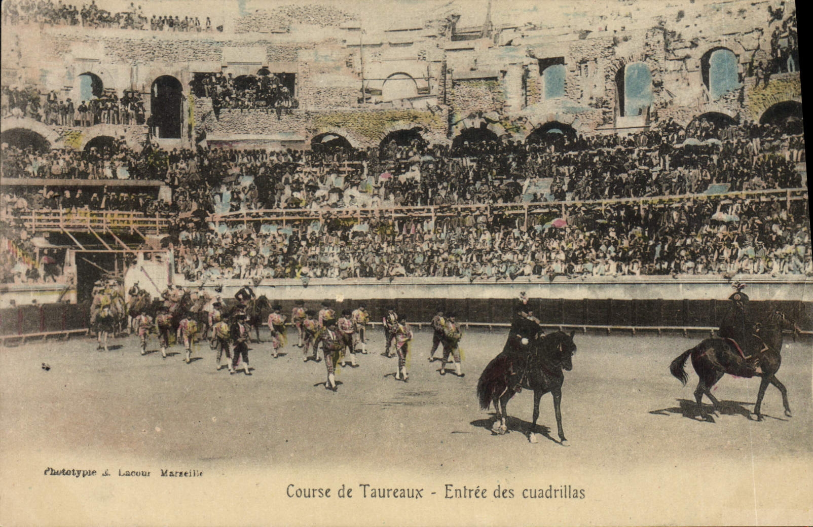 Course de Taureaux - Entrée des cuadrillas — Phototypie J. Lacour, Marseille