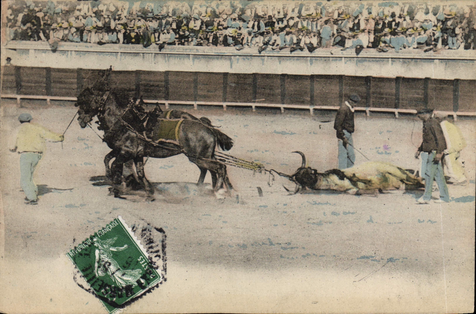 Course de taureaux — spectacle à l'arène — éditeur non visible - Anverso