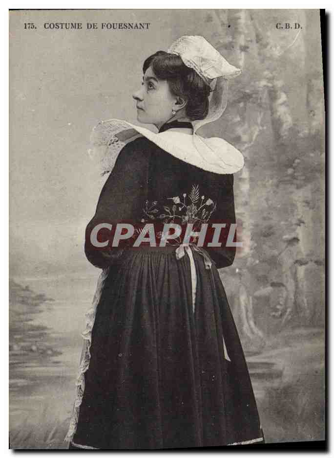 CPA Folklore Costume de Fouesnant 